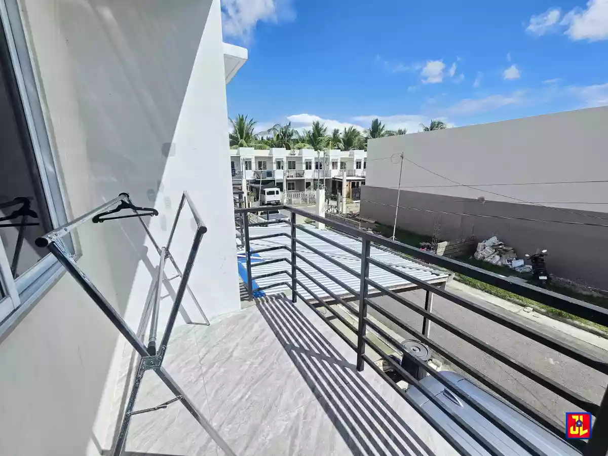 Rush Sale Corner Unit in Azumi 2 Batinguel, Dumaguete [available] — Townhouse in Dumaguete, Negros Oriental, Philippines — Photo 4