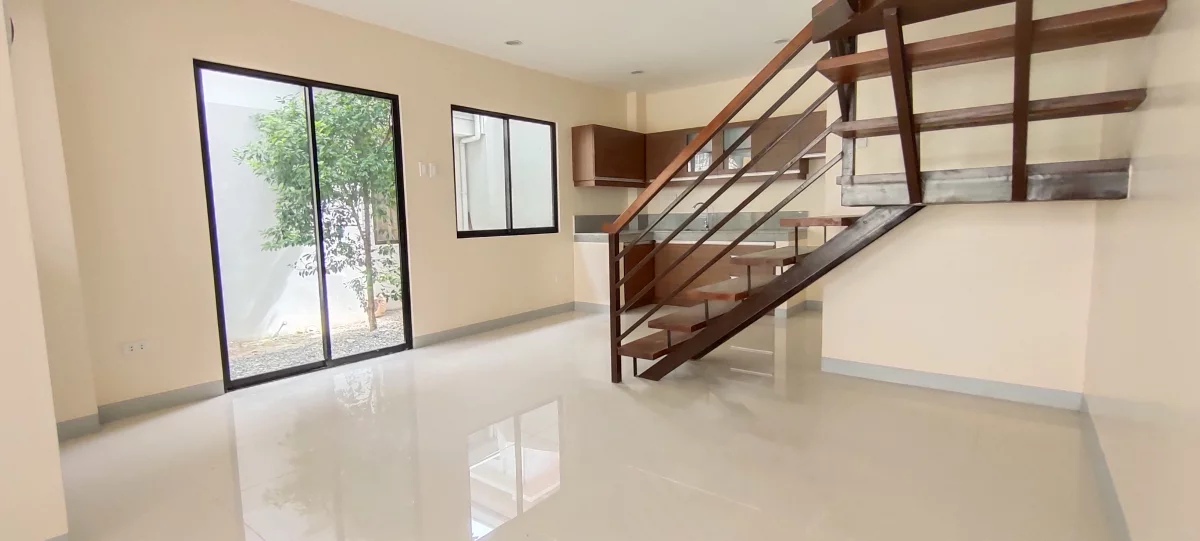 Duplex house for sale — House and Lot in Consolacion, Cebu, Philippines — Photo 2