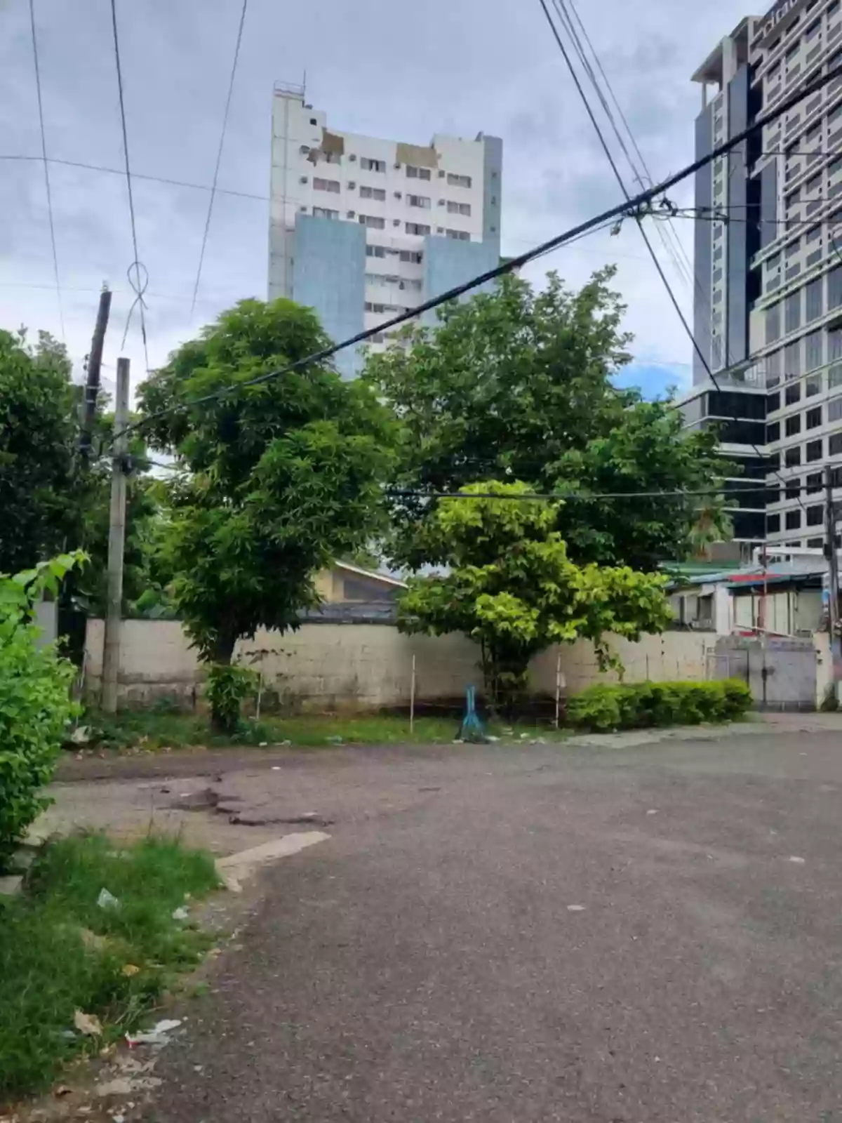 Commercial Property for sale in Cebu City — Commercial Lot in Cebu City, Cebu, Philippines — Photo 2