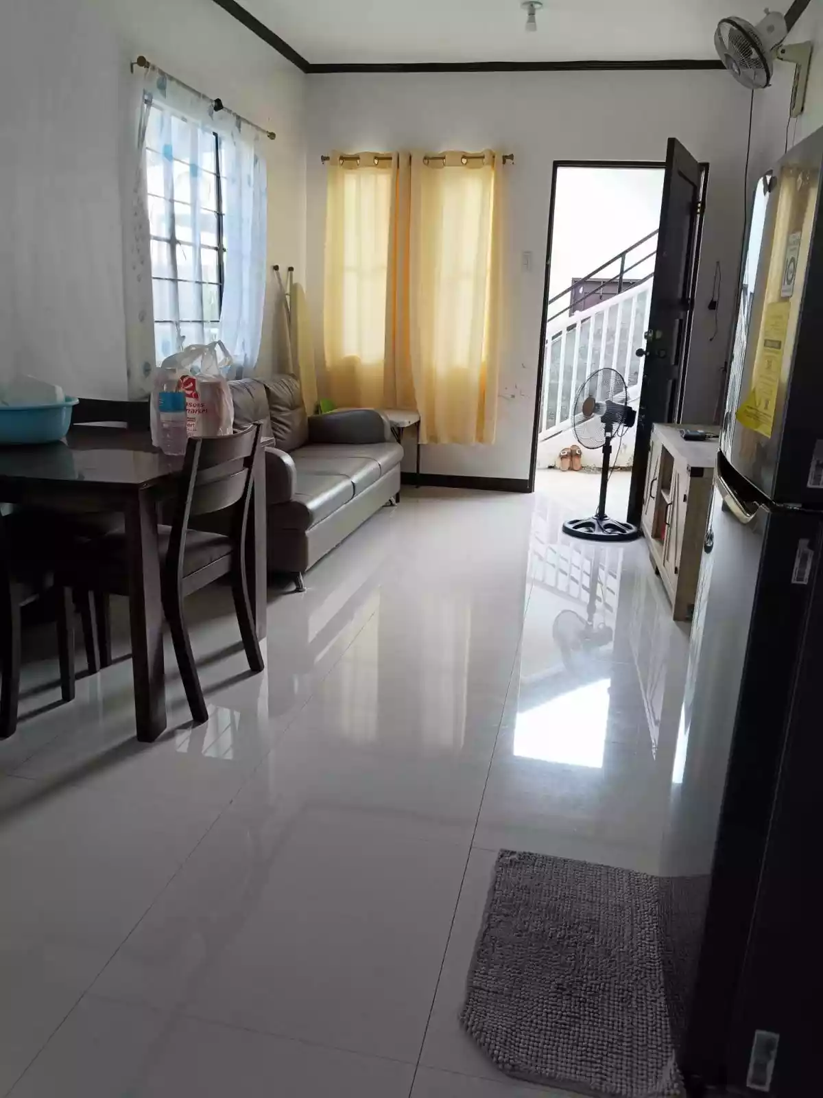 Overlooking Bungalow House in Minglanilla — House and Lot in Minglanilla, Cebu, Philippines — Photo 2