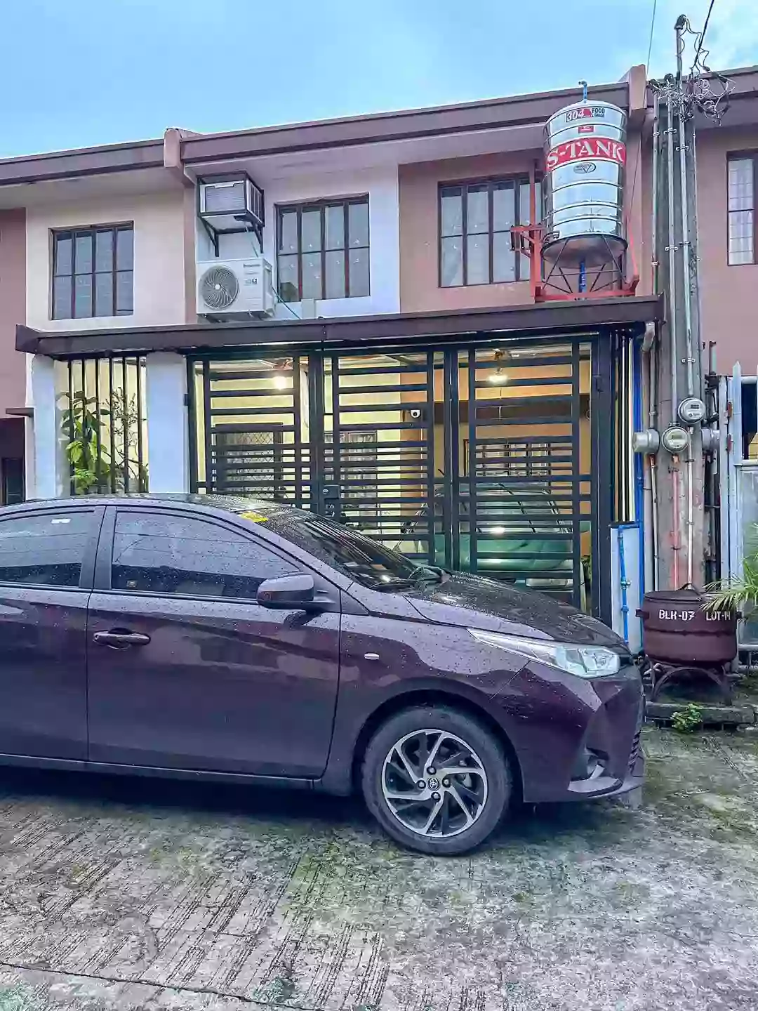 FOR SALE: House and Lot in Savanna Ville Imus Cavite 