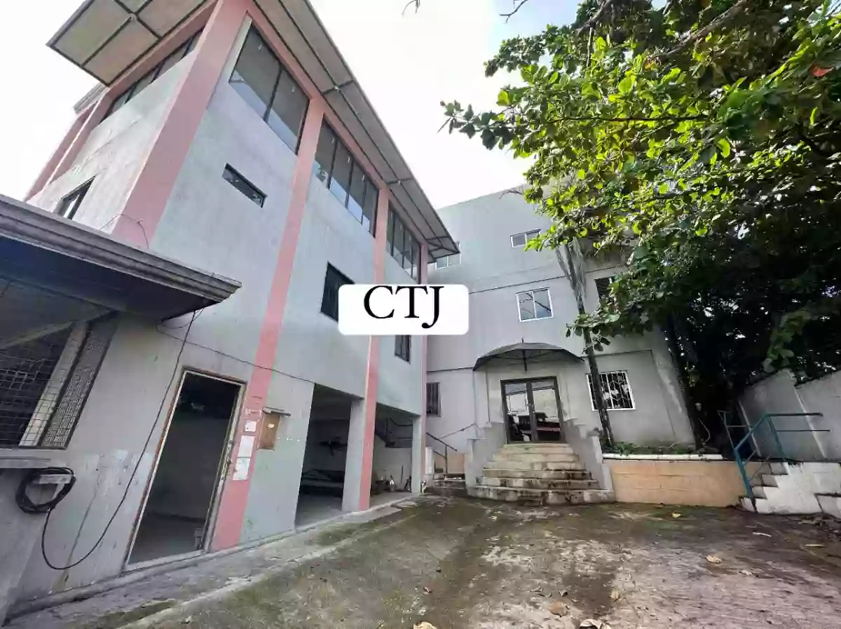 Commercial Building for Sale in Nasipit Talamban — Building in Cebu City, Cebu, Philippines — Photo 2