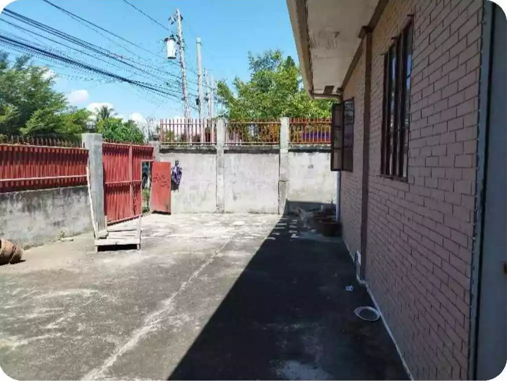 HOUSE & LOT FOR SALE — House and Lot in Davao del Sur, Philippines — Photo 2