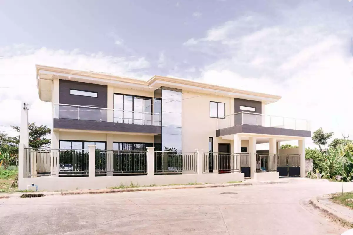 FOR SALE: Modern 4BR Home with Luxury Finishes