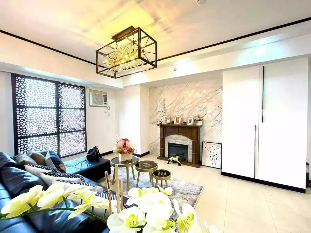 Sulit Deal 2 bedroom + parking (Fully Furnished Corner unit) — 2 Bedrooms in Lahug, Cebu City, Cebu — Photo 3