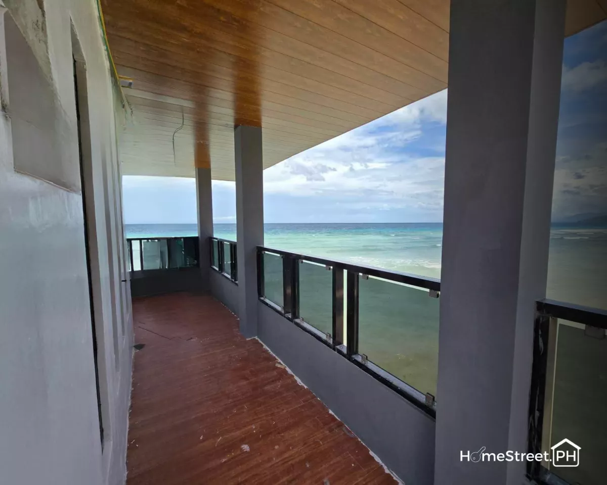 BEACHFRONT REST HOUSE FOR SALE IN OSLOB