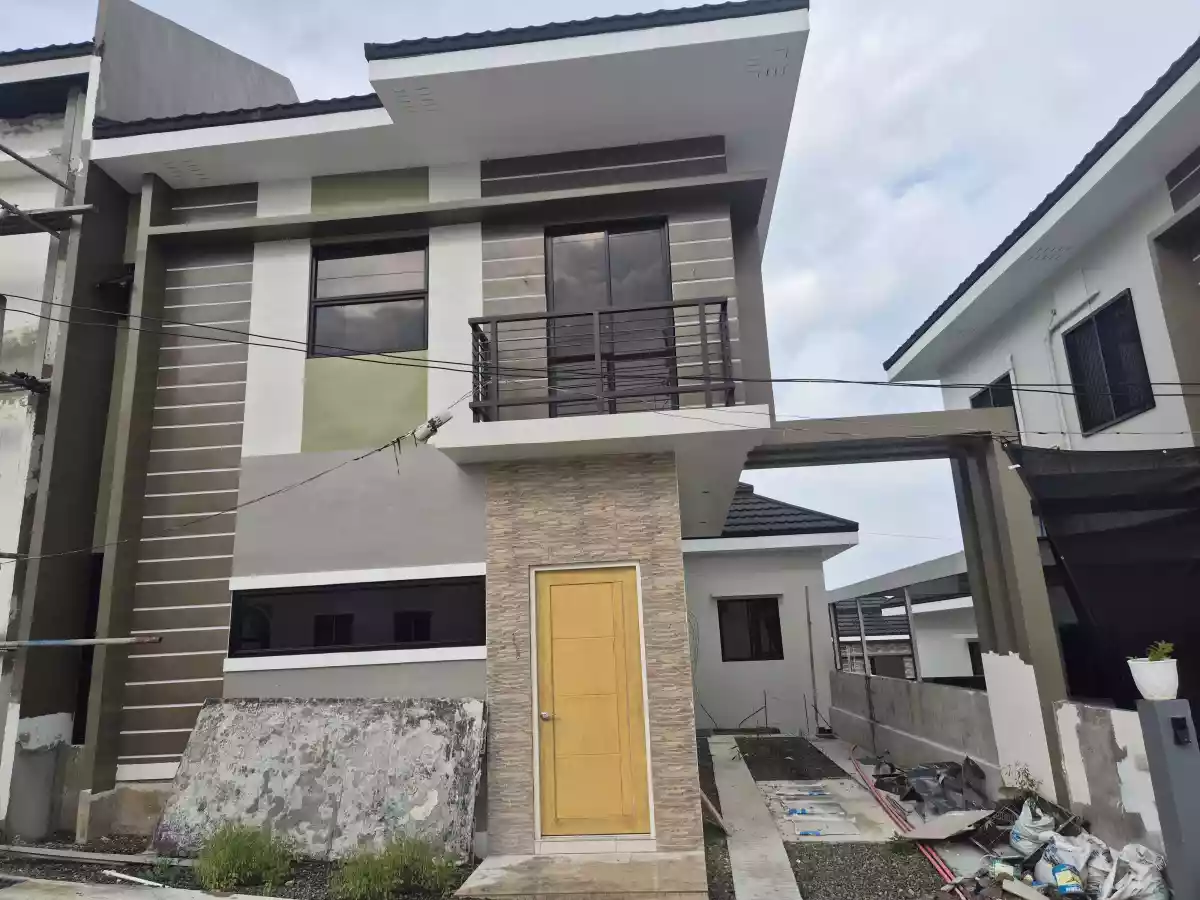FOR ASSUME DUPLEX IN MINGLANILLA HIGHLANDS — House and Lot in Abuno, Minglanilla, Cebu — Photo 4