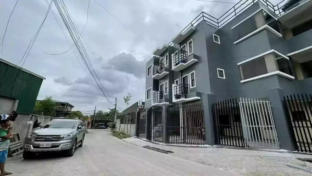 Income Generating Apartment  for sale in Mandaue City — Building in Cebu, Philippines — Photo 2