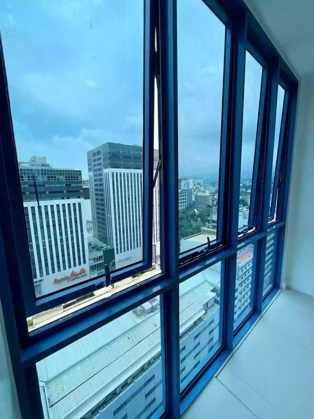 Open photo 11 of 14 — 38 Park Avenue - Studio