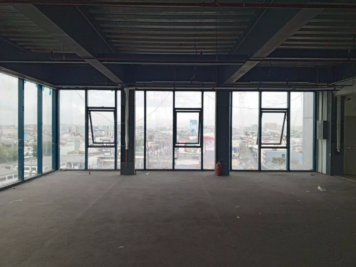 Biglite International Lighting Inc. Commercial Spaces For Rent — Space in EDSA, Makati, Metro Manila — Photo 7