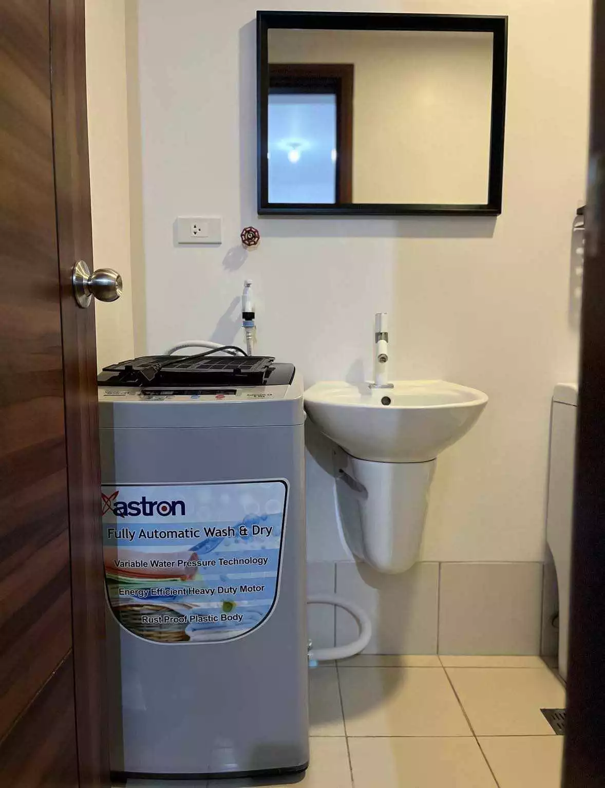 HORIZONS 101 2 BEDROOM unit - Fully Furnished FOR SALE