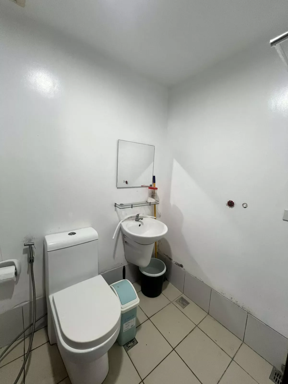 Studio at Horizon 101 for Lease at 20k — Studio in Cogon Ramos, Cebu City, Cebu — Photo 3