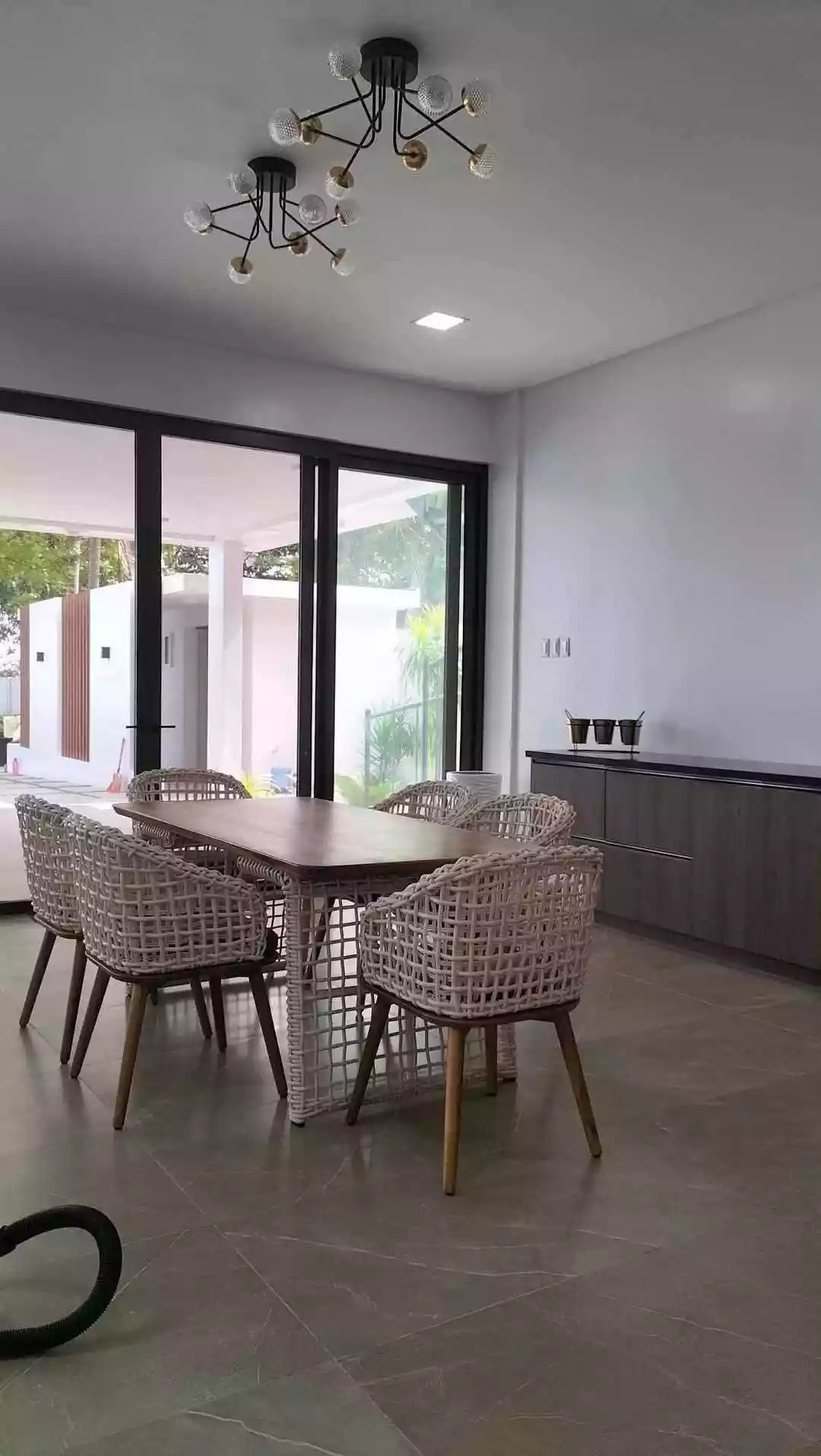 Open photo 11 of 15 — Private Beach Property For Sale 