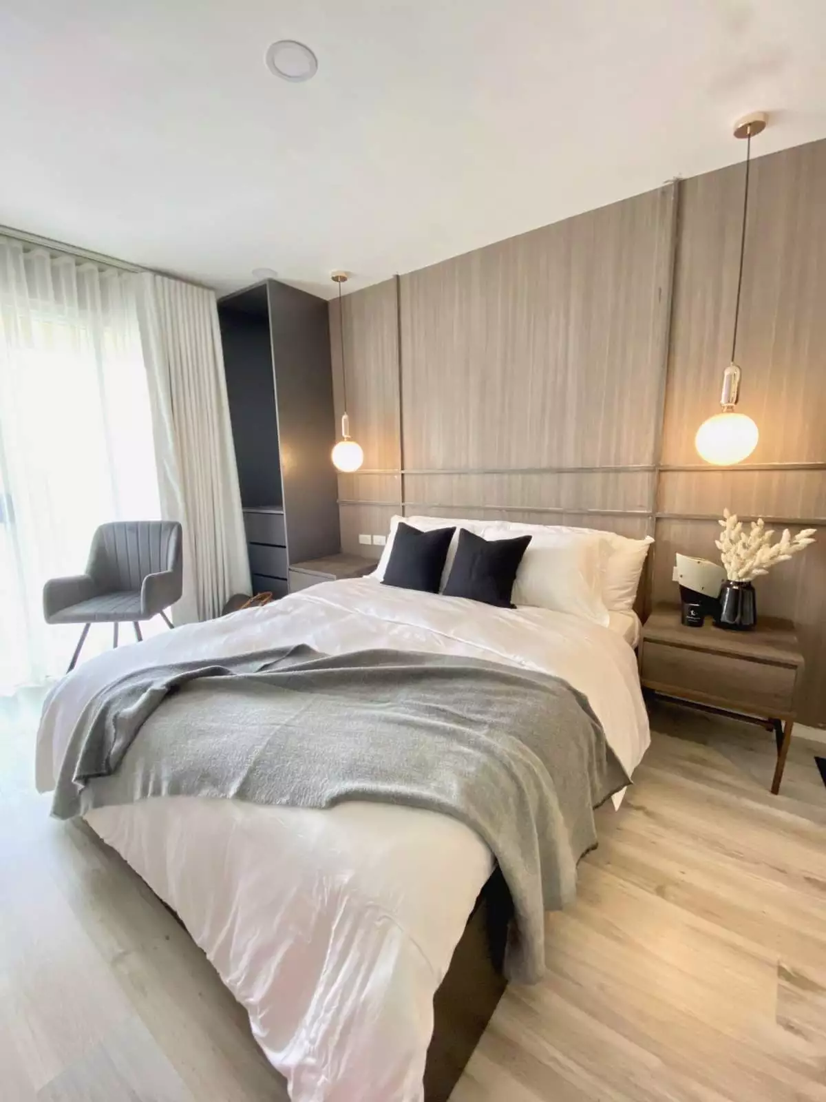 Open photo 11 of 19 — For Sale 3BR Luxurious Condo (Amalfi at City di Mare) near SM Seaside, Cebu
