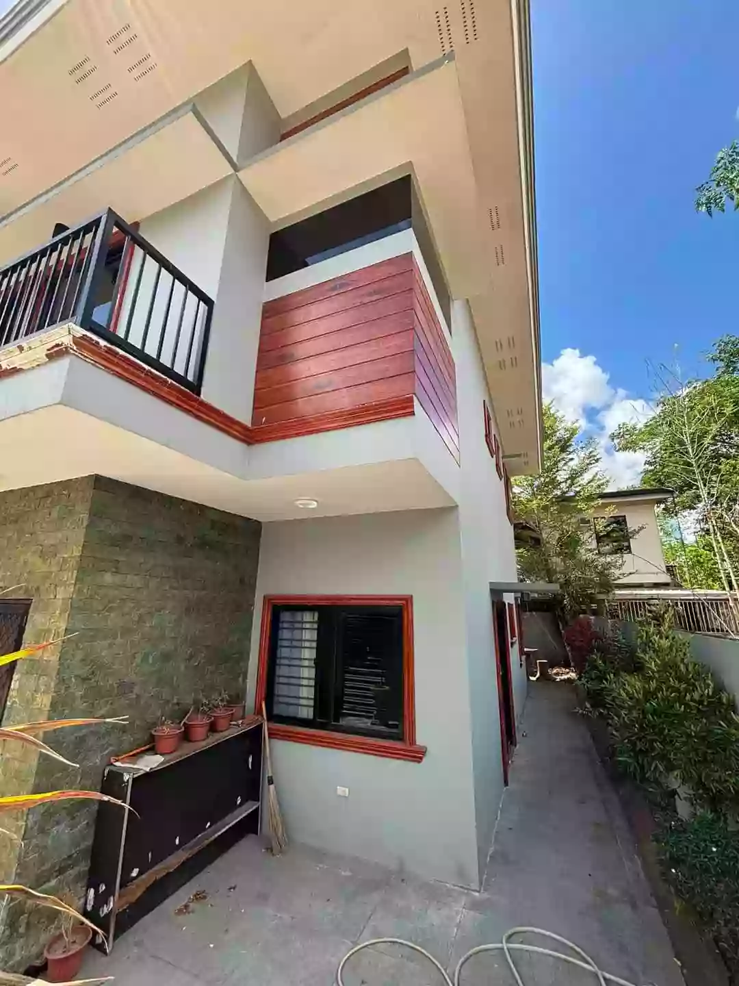 Pulang bato house for sale — House and Lot in Cebu City, Cebu, Philippines — Photo 4