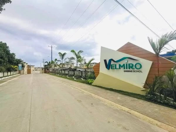 Open photo 17 of 17 — House and Lot for Sale at Velmiro Greens Bohol