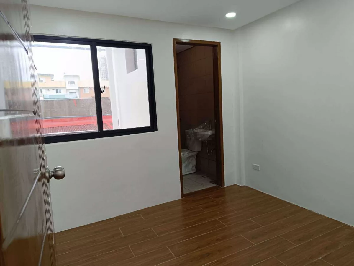 Open photo 11 of 13 — PRE-SELLING ECO-FRIENDLY THREE STOREY TOWNHOUSE FOR SALE IN SAMPALOC MANILA