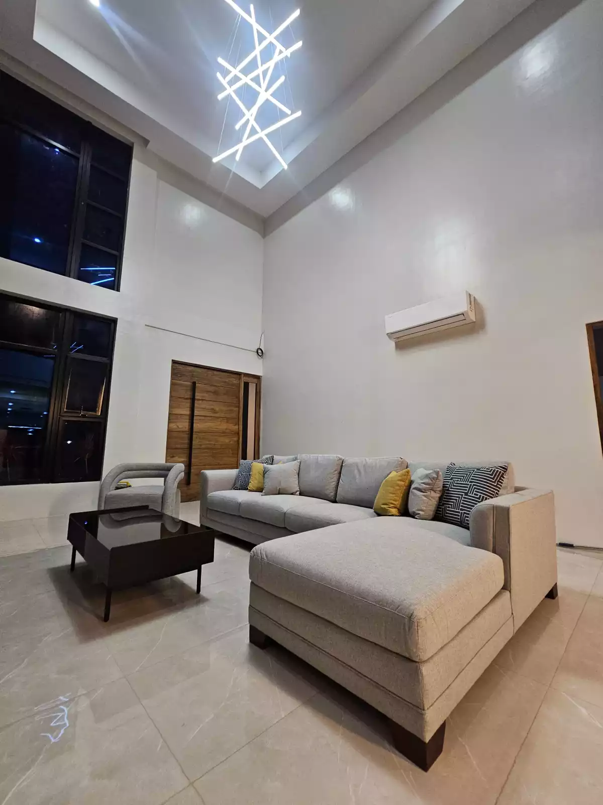 corona house — House and Lot in Minglanilla, Cebu, Philippines — Photo 5