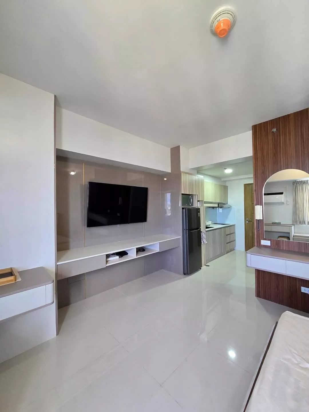 Brand New and Fully-Furnished Studio Unit for Rent — Studio in Pope John Paul II Avenue, Cebu City, Central Visayas — Photo 2