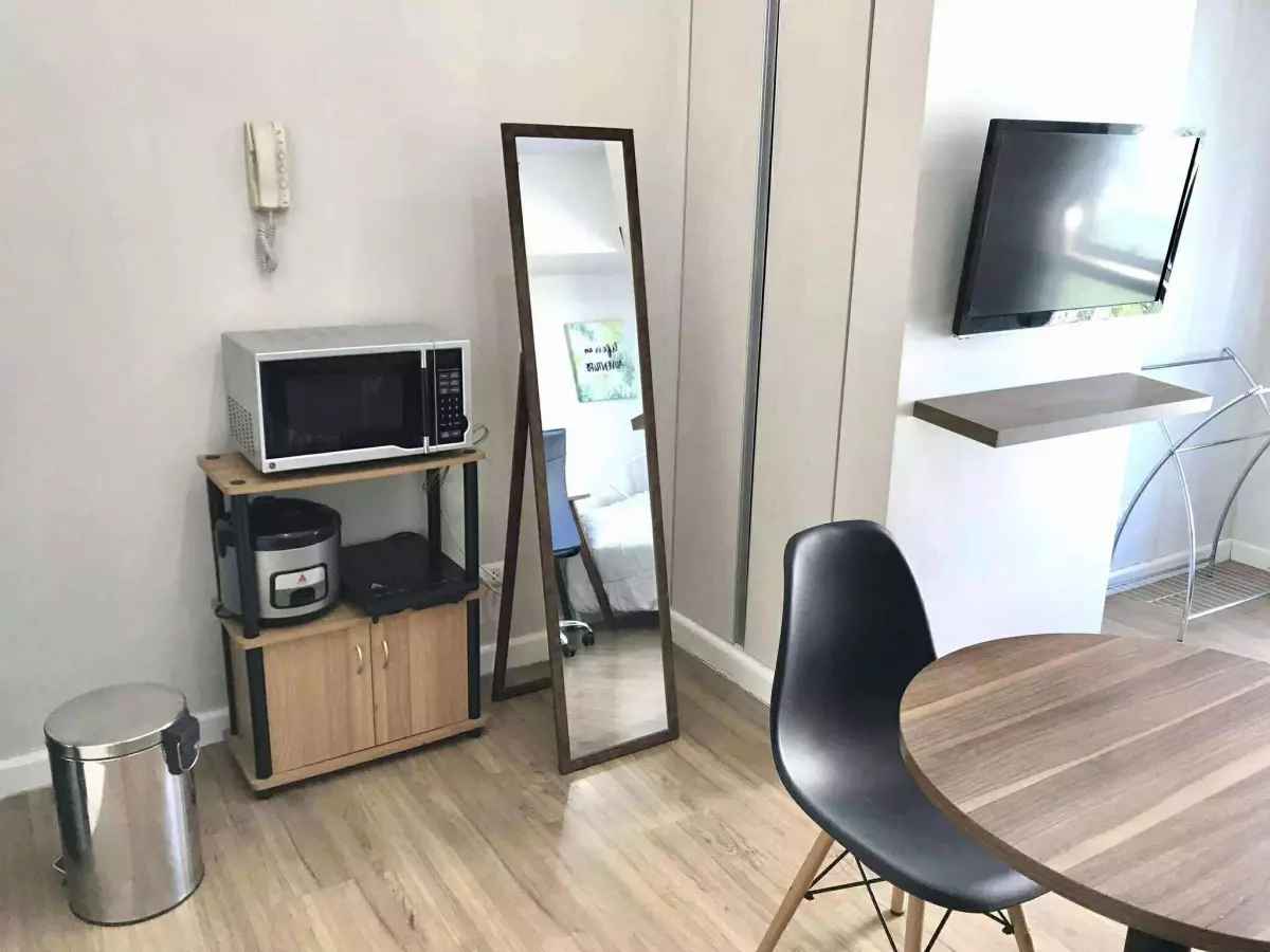 Php 4.55M Fully Furnished Studio Unit FOR SALE In Solinea Across Ayala Mall — Studio in Cebu City, Philippines — Photo 5