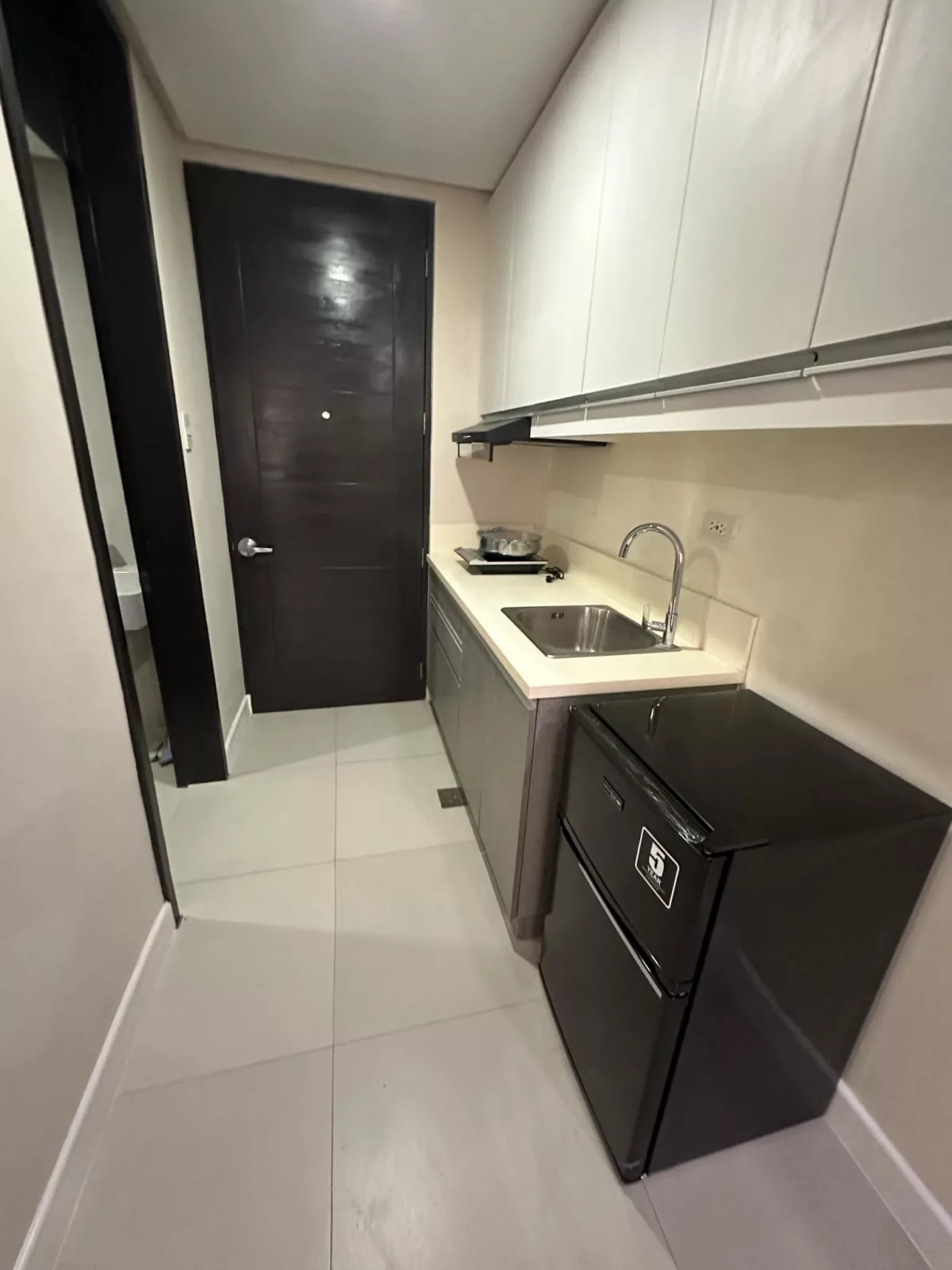 For Rent Condo — Studio in Capitol Site, Cebu City, Cebu — Photo 4