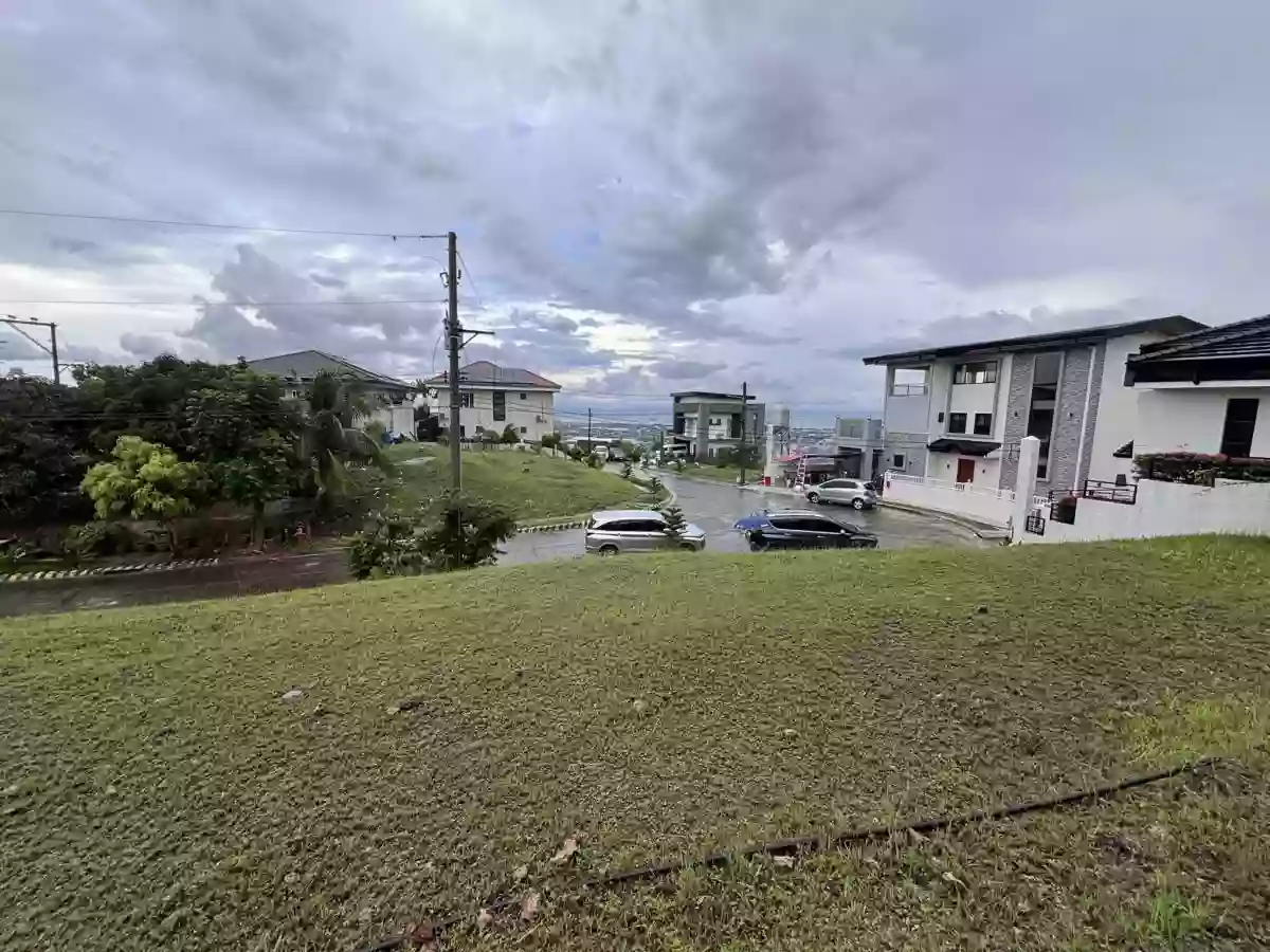 For Sale: Residential Lot in Lagtang, Talisay City — 208 sqm — Residential Lot in Talisay, Cebu, Philippines — Photo 2