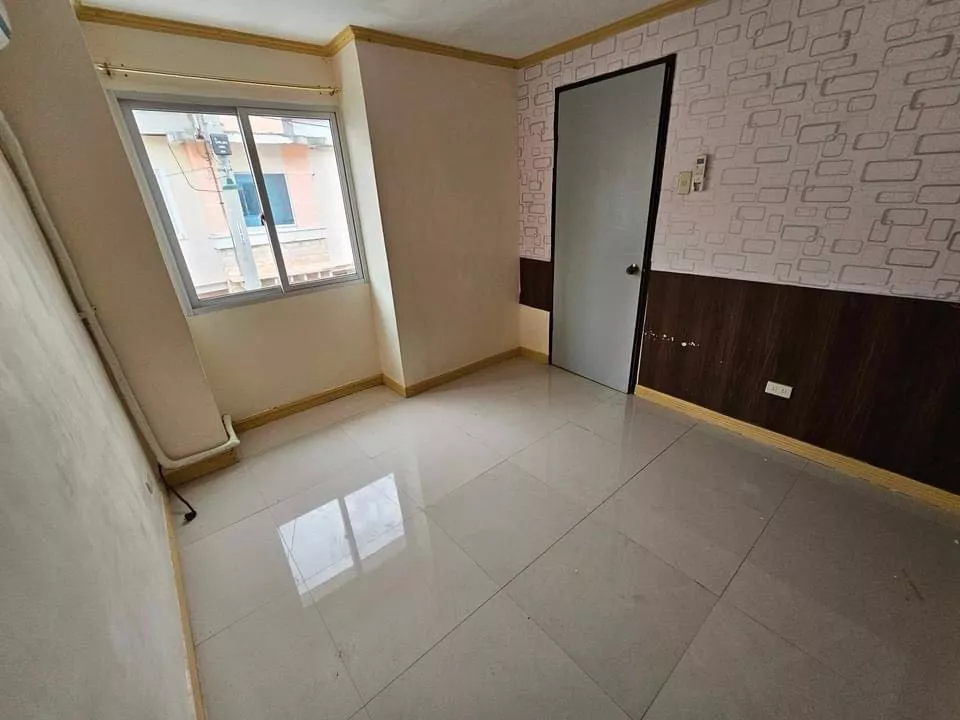 HOUSE AND LOT FOR SALE AT REDWOOD TAYUD CONSOLATION — House and Lot in Consolacion, Cebu, Philippines — Photo 3