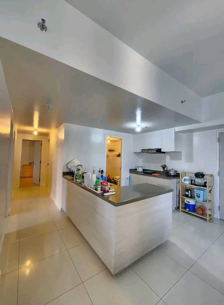 3 BEDROOM SPACIOUS CONDO IN MANDANI BAY 125K/ MONTH — 3 Bedrooms in F.E. Zuellig Avenue, Mandaue City, Philippines — Photo 7