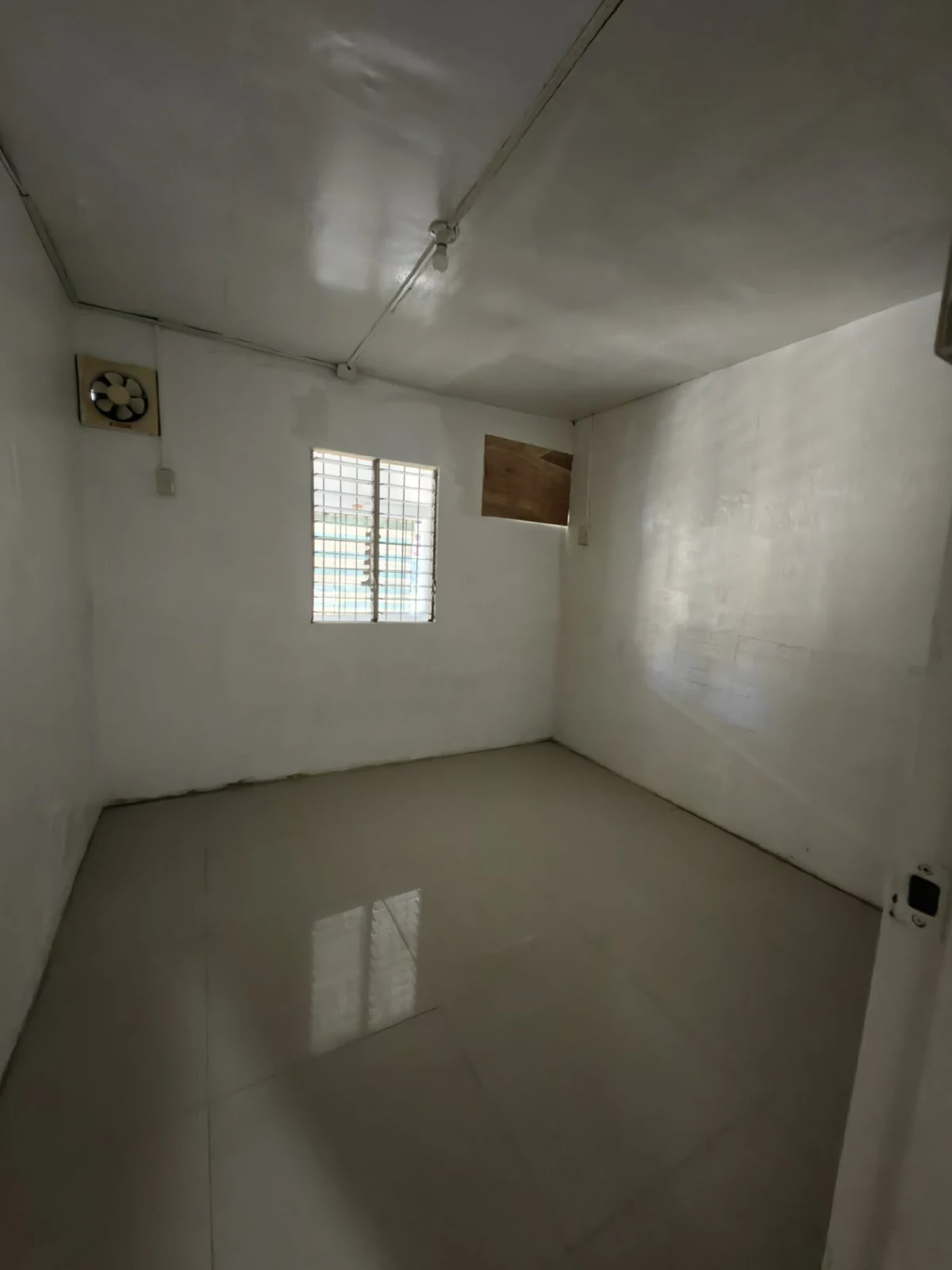 CLEAN TITLE READY FOR OCCUPANCY HOUSE & LOT FOR SALE  San Dionisio Subd., Brgy. Granada, Bacolod City — House and Lot in Negros Occidental, Philippines — Photo 4