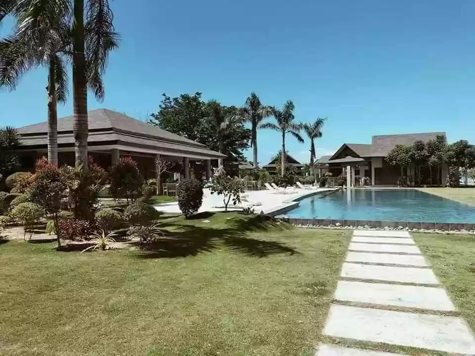 For sale/For rent: Aduna Beach Villa — Beach House / Resort in Danao City, Cebu, Philippines — Photo 2