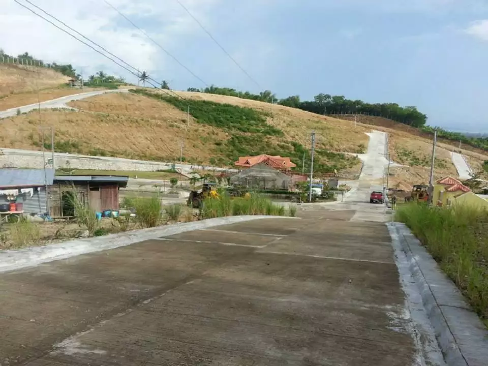 600 sqm Residential Lot for Sale Tubod, Minglanilla, Cebu — Residential Lot in Minglanilla, Cebu, Philippines — Photo 2