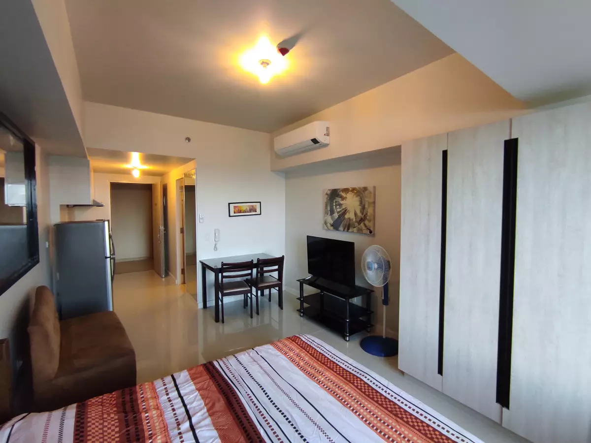 Furnished studio unit in Mandani Bay — Studio in F.E. Zuellig Avenue, Mandaue City, Philippines — Photo 5
