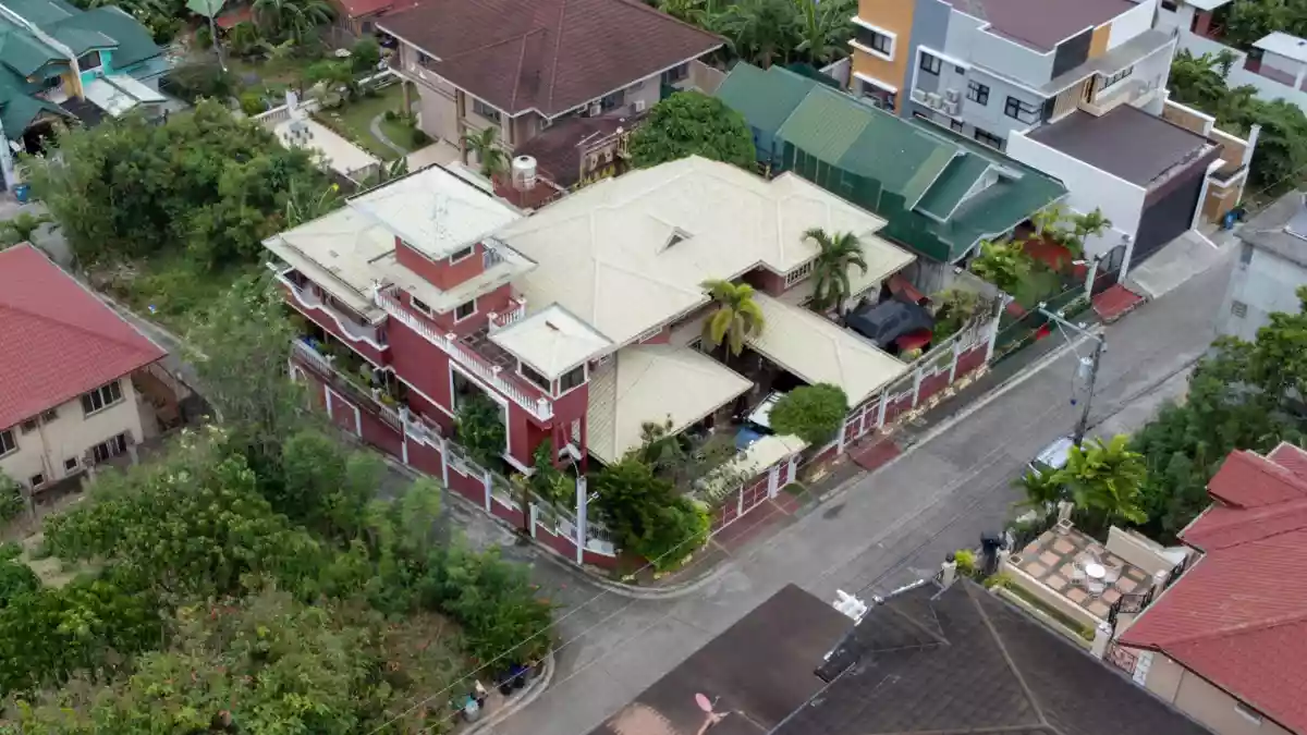 Open photo 16 of 23 — Rush sale 4 storey house and lot with seaview in Talisay City