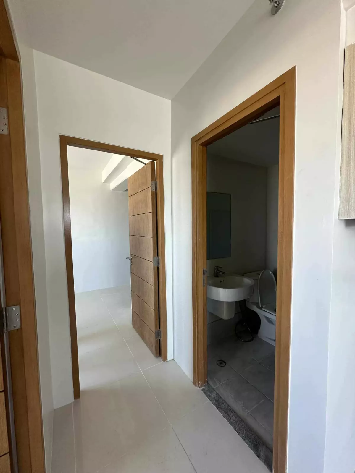 2 Bedroom Condo- Taft East Gate — 2 Bedrooms in Pope John Paul II Avenue, Cebu City, Central Visayas — Photo 6