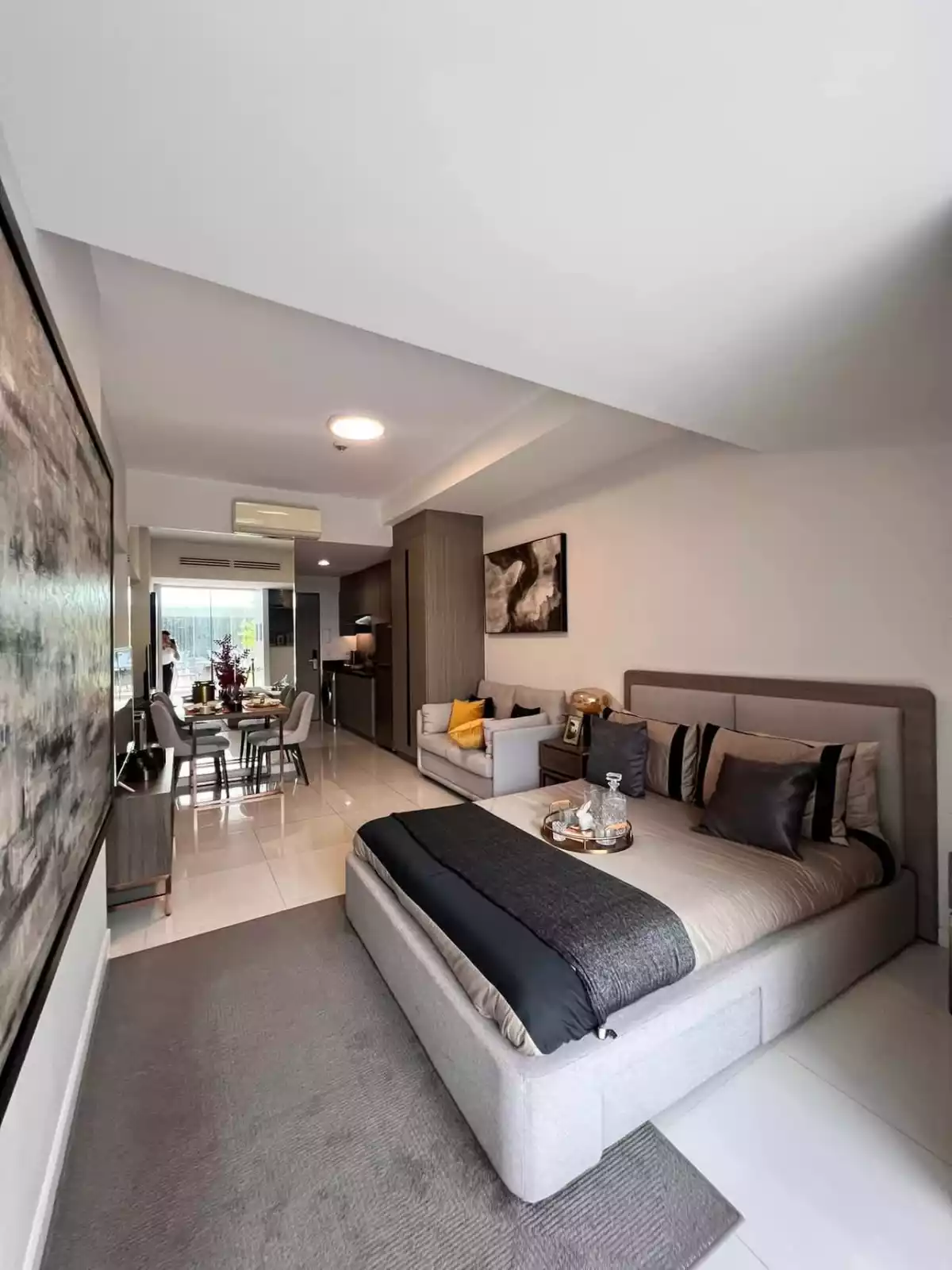Rush Assume  Semi Furnished 2bedrooms in Mandani Bay Quay