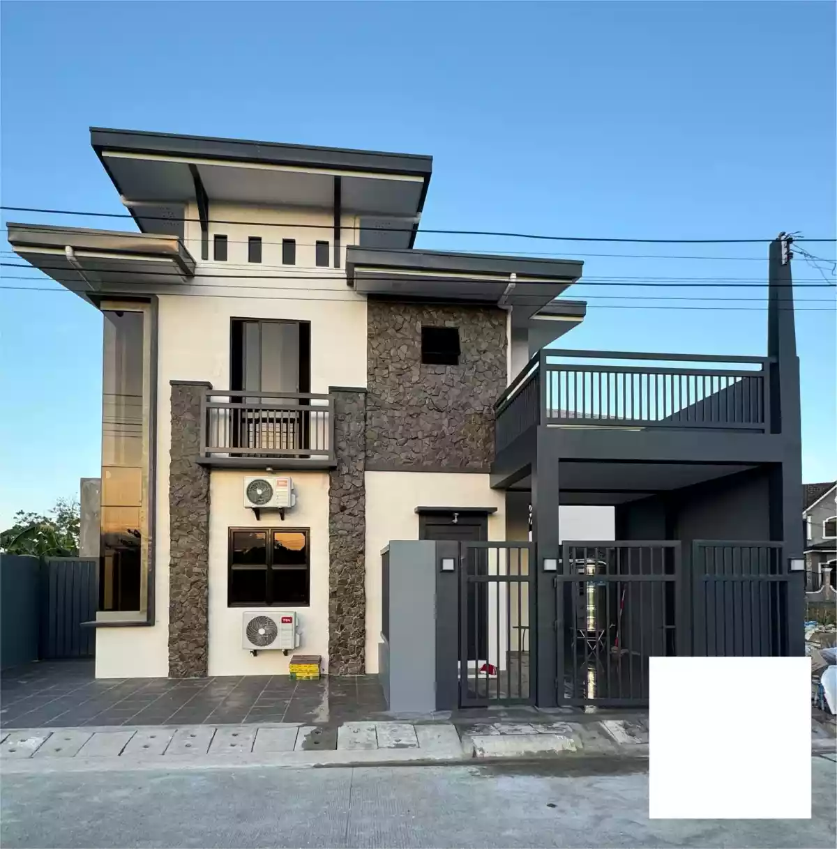 New House For Sale in Pacific Grand Villas 