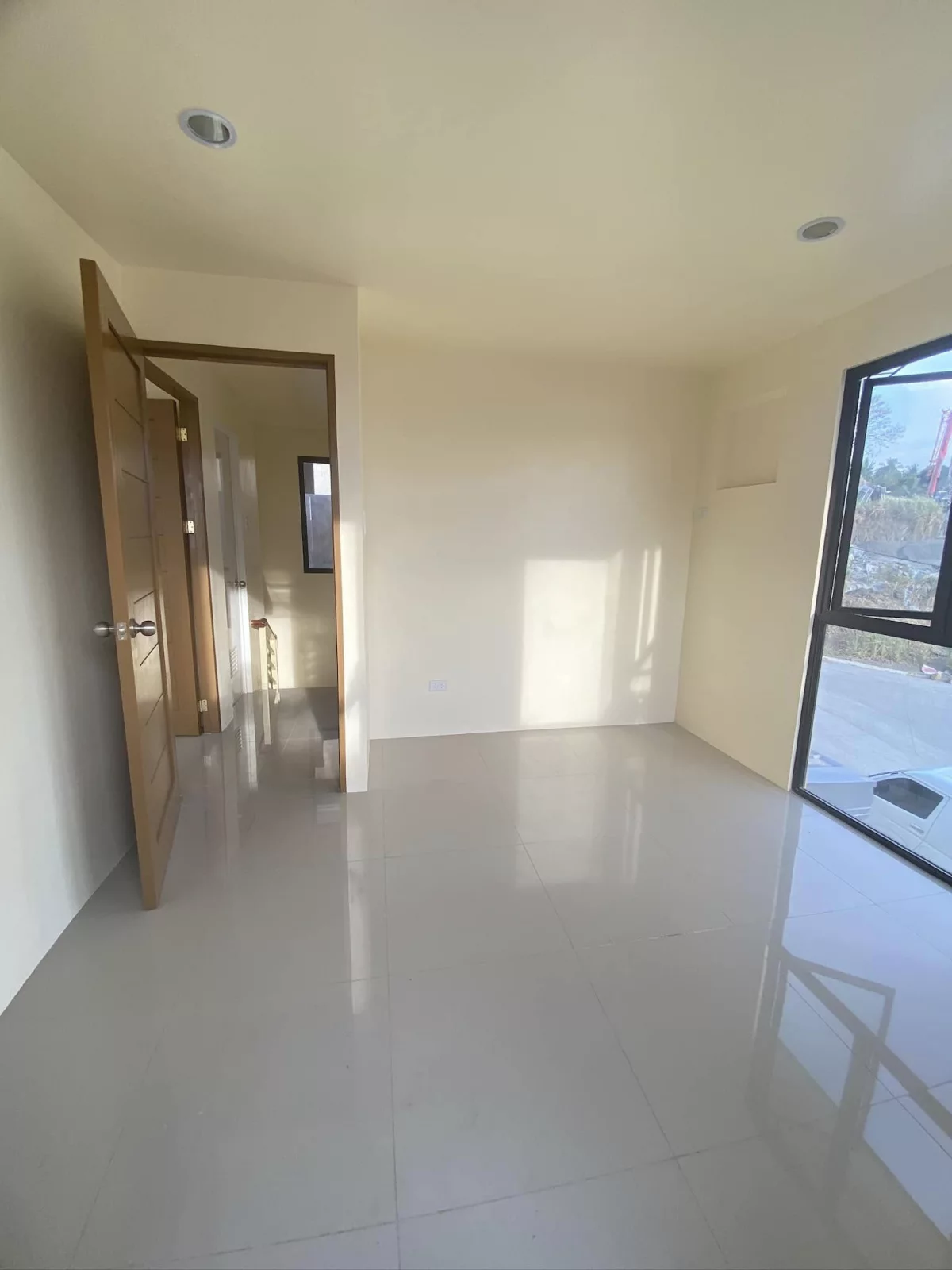 Open photo 11 of 12 — FOR ASSUME: 2 STOREY HOUSE & LOT, FACING MACALAJAR BAY