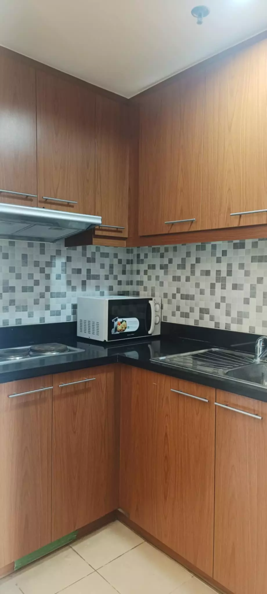 Condo with Mountain View — 1 Bedroom in Cebu City, Central Visayas, Philippines — Photo 5