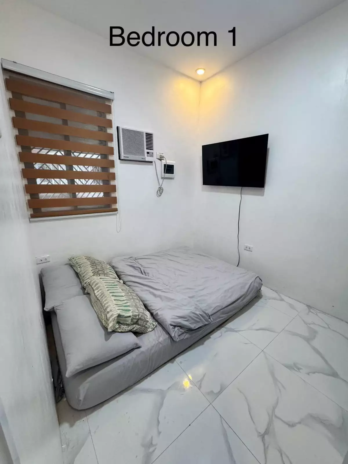 RUSH HOUSE AND LOT FOR SALE — House and Lot in Subd Road, Bacolod, Negros Occidental — Photo 3