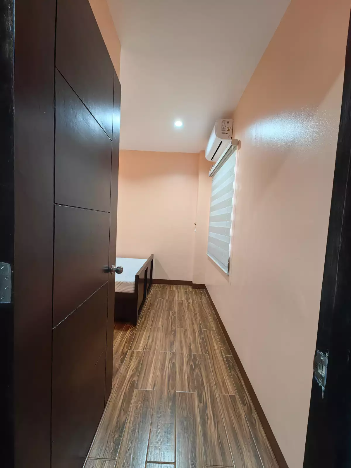 Open photo 15 of 22 — RENT TO OWN - DUPLEX FURNISHED in Minglanilla Highlands Cebu
