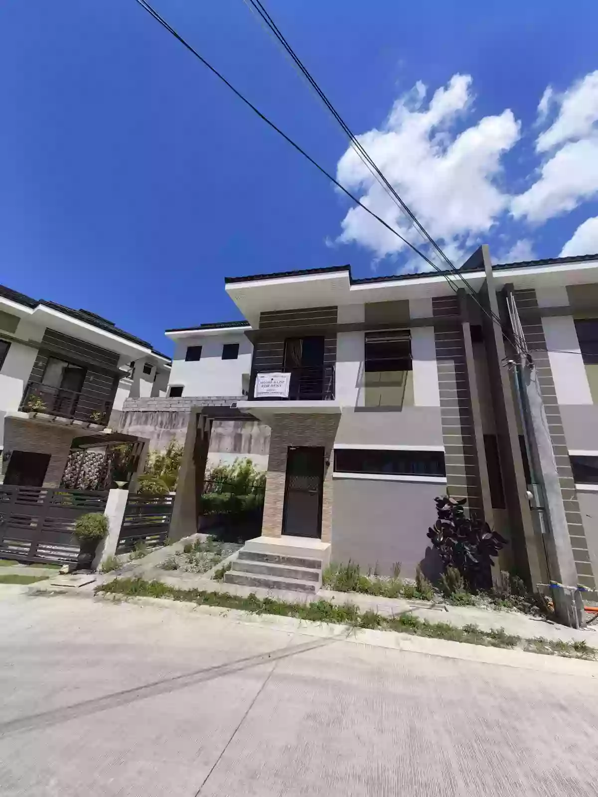 DUPLEX HOUSE & LOT SEMI FURNISH IN MINGLANILLA HIGHLANDS