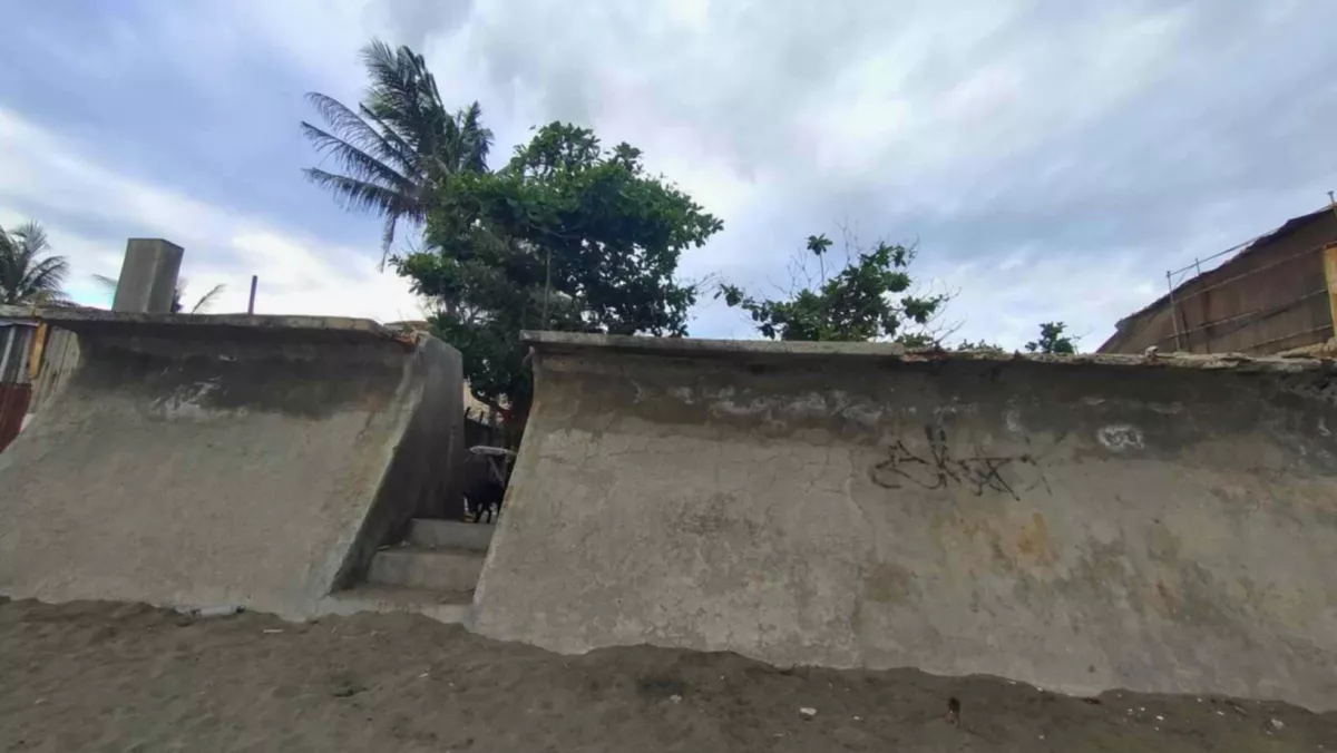 BEACHFRONT LOT FOR SALE IN TALISAY CITY, CEBU! — Beach Lot in Talisay, Cebu, Philippines — Photo 6