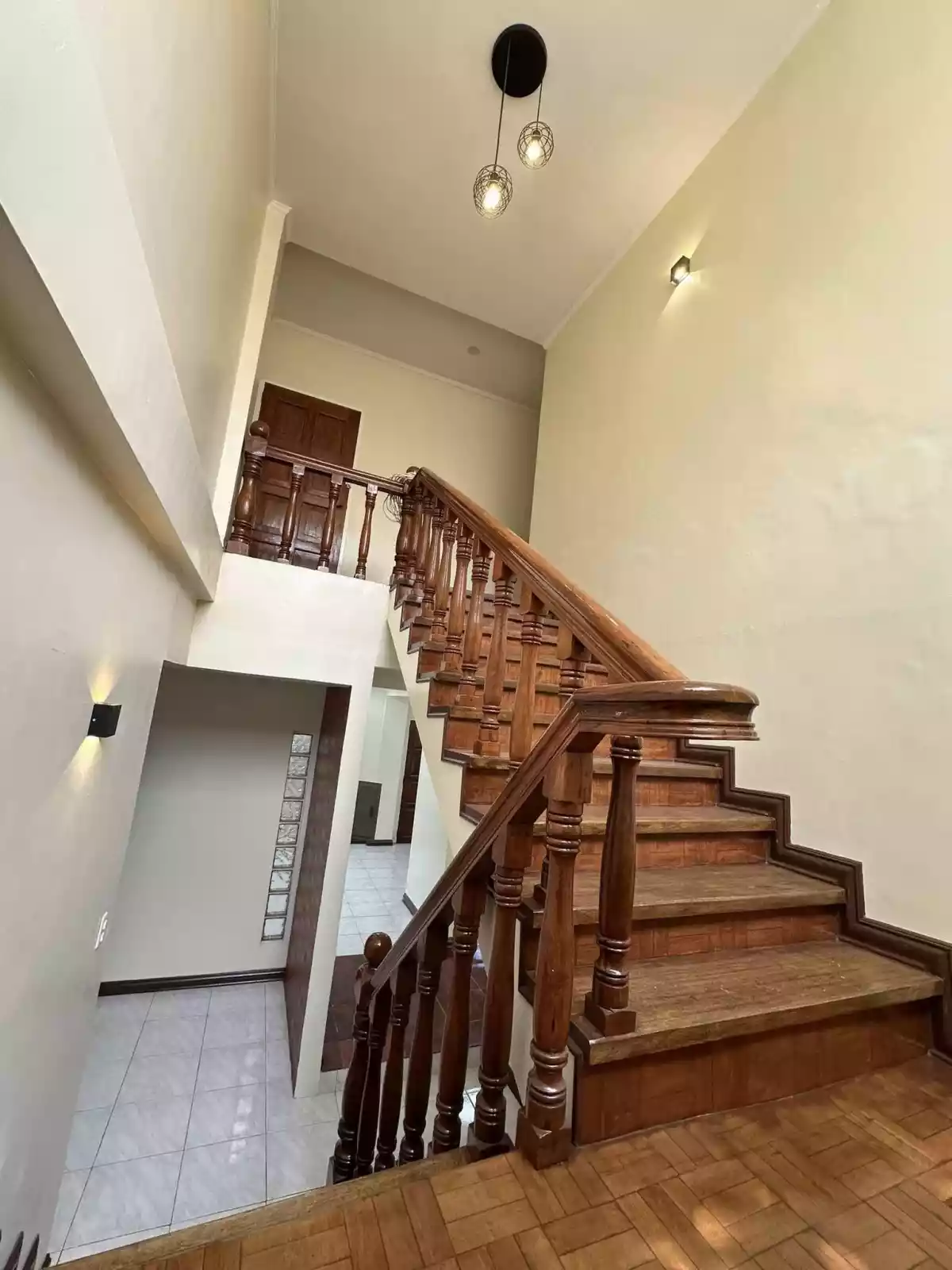 Open photo 11 of 19 — -Storey House for Rent inside a Subdivision in Talamban, Cebu City