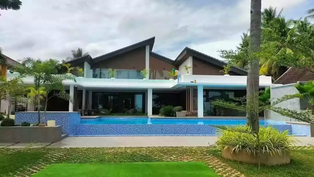 Open photo 12 of 15 — Private Beach Property For Sale 