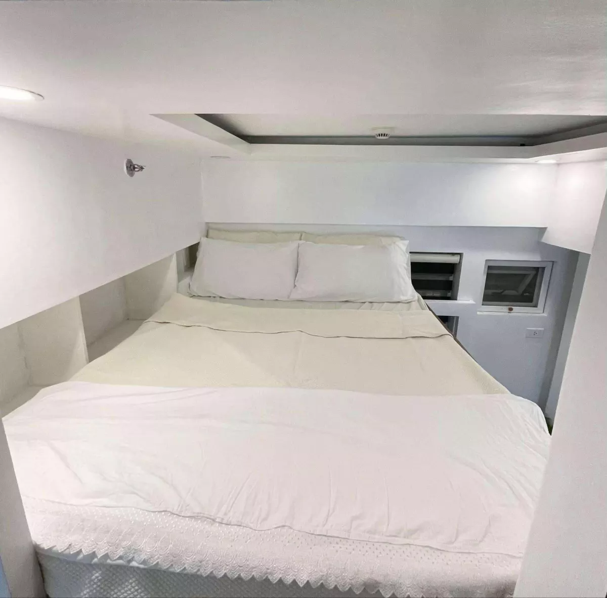 Condo With Loft — Loft in Baguio, Benguet, Philippines — Photo 3