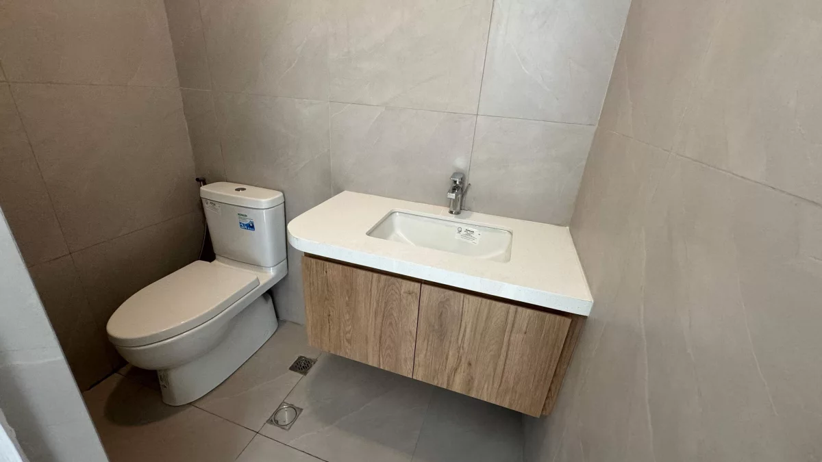 Duplex House For Sale in Hacienda Salinas — Townhouse in Cebu City, Cebu, Philippines — Photo 5
