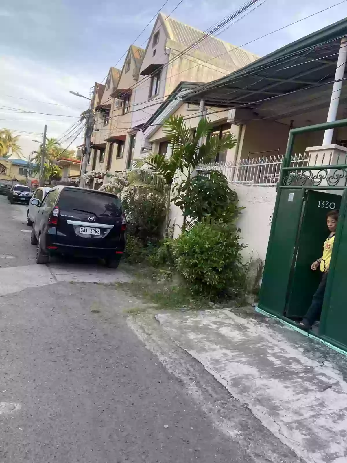 Open photo 17 of 18 — House and Lot for Sale in Horseshoe drive banawa