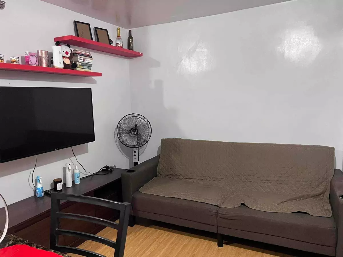 RUSH ASSUME 2 BEDROOM CONDO UNIT WITH BALCONY — 2 Bedrooms in Naya Road, Cebu City, Central Visayas — Photo 2