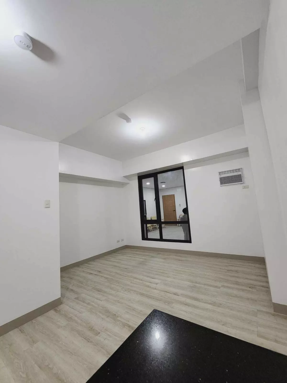 Mandtra Residences - Studio unit for Assume