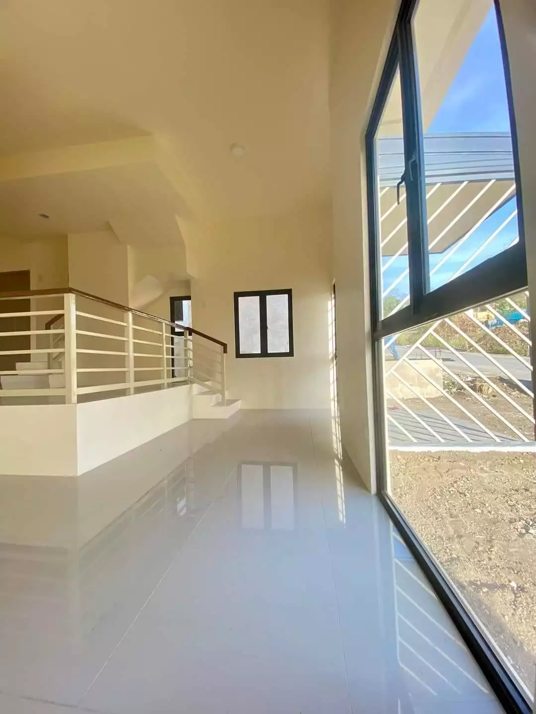 RUSH FOR ASSUME 4 BR HOUSE AND LOT !SAVE AS MUCH AS 1M  !ONLY 1.4M assume price — House and Lot in Cagayan De Oro City, Misamis Oriental, Philippines — Photo 4